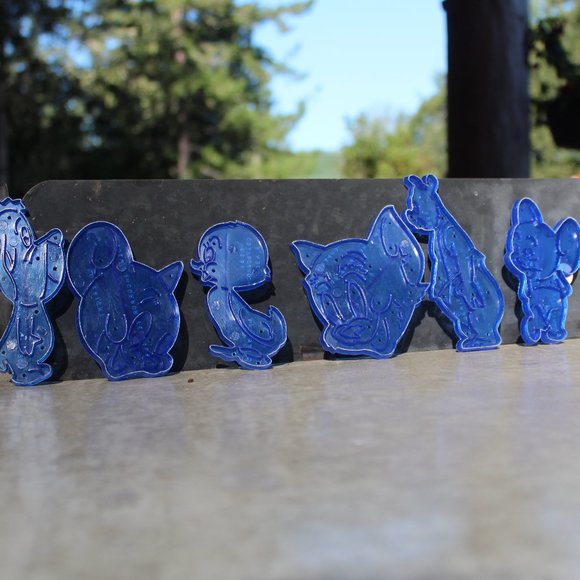 Retro 1965 Vintage Tom and Jerry cookie cutters set of 6 - Picture 4 of 16